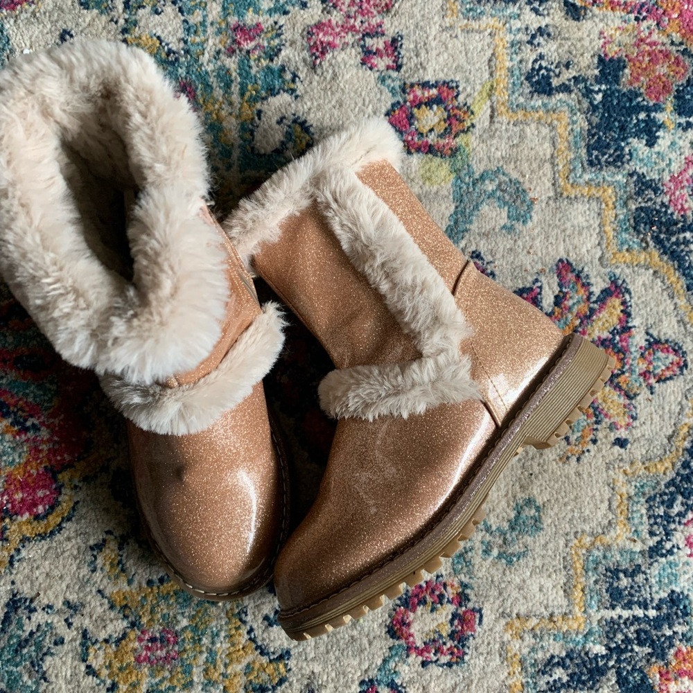 Sparkly Tan Fur-Lined Boots